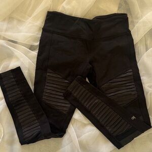 Med-Rise Black ALO Moto Panel Leggings - M